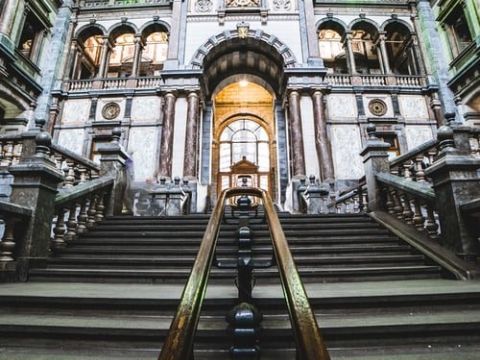 Photo 1584533148961 cfb88b8948b6