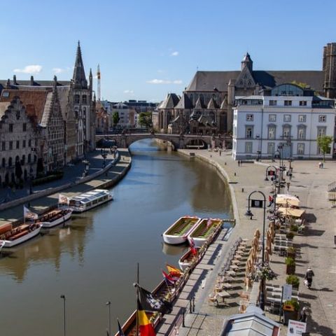 Photo 1585193970957 cc36e626b011