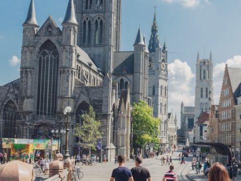 Photo 1581637774981 bda6348b7042