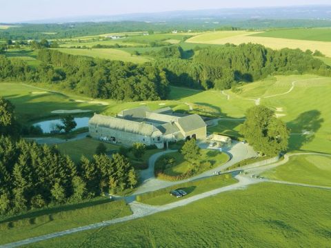 Five nations golfbaan belgie ardennen clubhuis