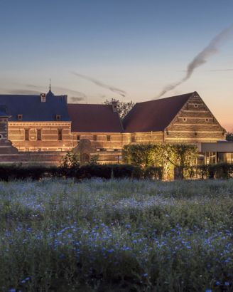 12184 Exterior Rentmeesterij Alden Biesen Tim Fisher 2018 024 4032 x 2659 2016 x 1329