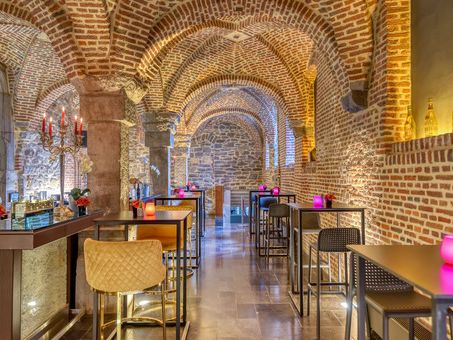 Carousel wide 1024x768 DSC 9727 Mod 3000px