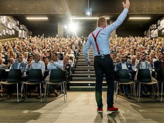 29945632187 c3a2bf4c18 z 1572003824